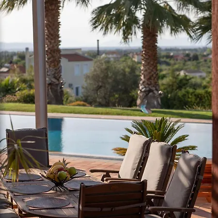 3 Palm Apartment Chalkís