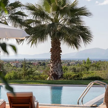 3 Palm Apartment *