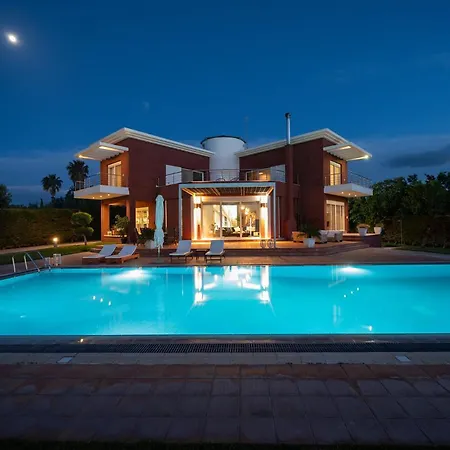 3 Palm Apartment *